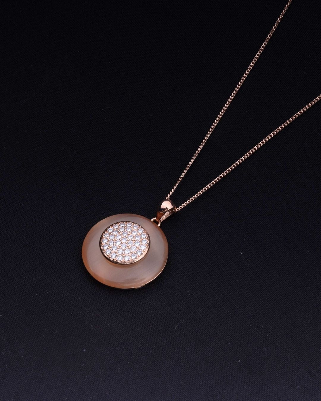 925 Sterling silver Necklace with a round pendant featuring a pattern of small stones on a dark background